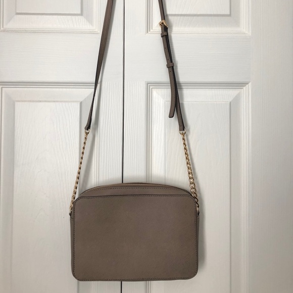 Michael Kors Crossbody - Picture 4 of 7